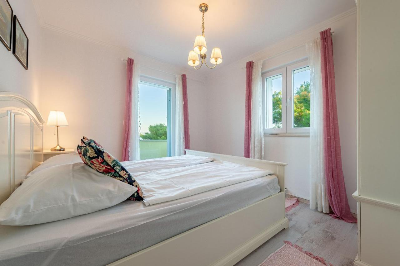 Villa Tatijana Zadarvillas Kukljica Exteriör bild